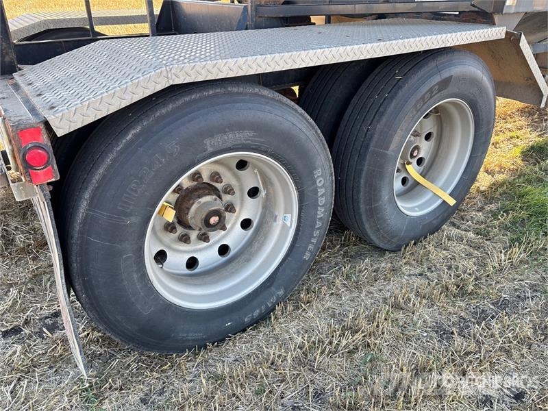 Doepker 35 ft T/A Grain Trailer Carros de trasladar grano