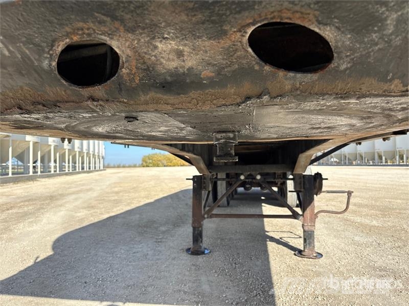 Doepker 37 ft Tri/A Sprayer Tender Trailer ماكينات زراعية - غير ذلك
