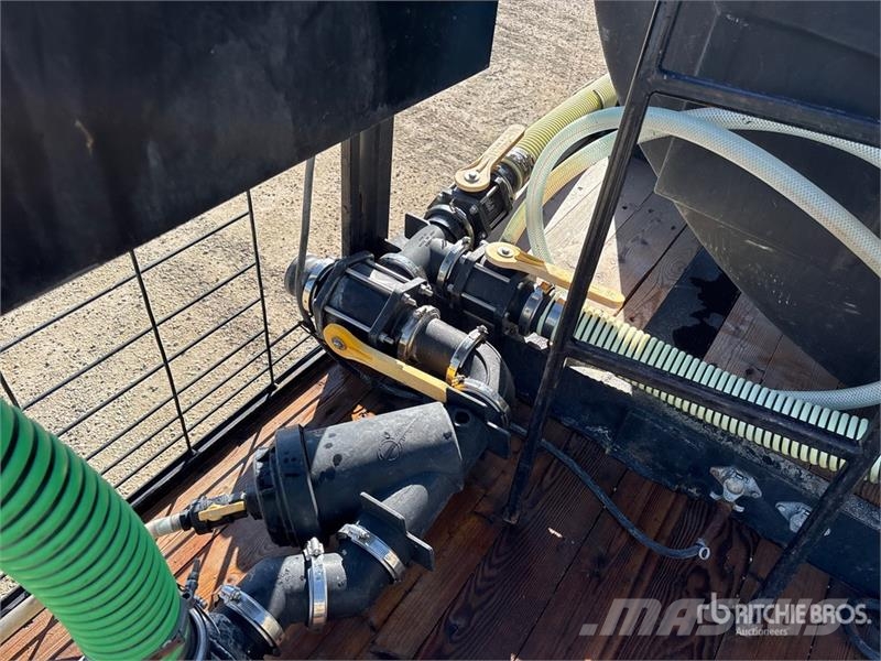 Doepker 37 ft Tri/A Sprayer Tender Trailer ماكينات زراعية - غير ذلك