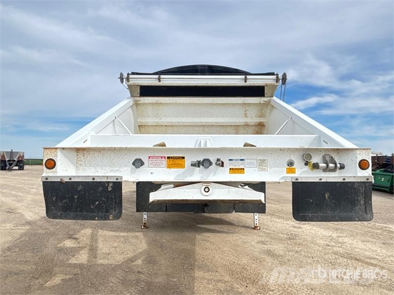 Doepker 40 ft Tri/A Belly Dump Trailer Tipphengere
