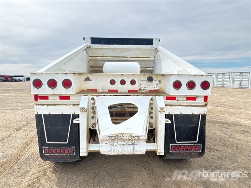 Doepker 40 ft Tri/A Belly Dump Trailer Tipphengere