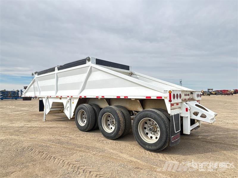 Doepker 40 ft Tri/A Belly Dump Trailer Tipphengere