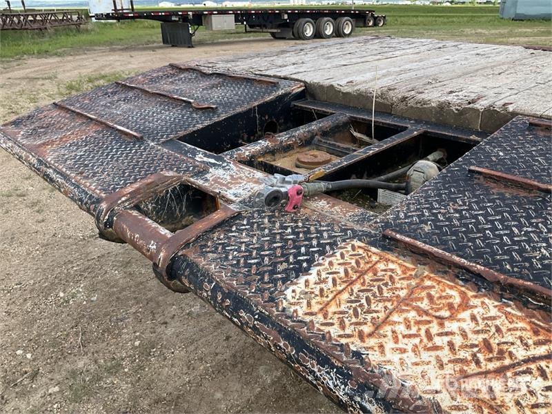 Doepker 40 ton 48 ft Tri/A Folding Neck Trailer Góndola de cama rebajada