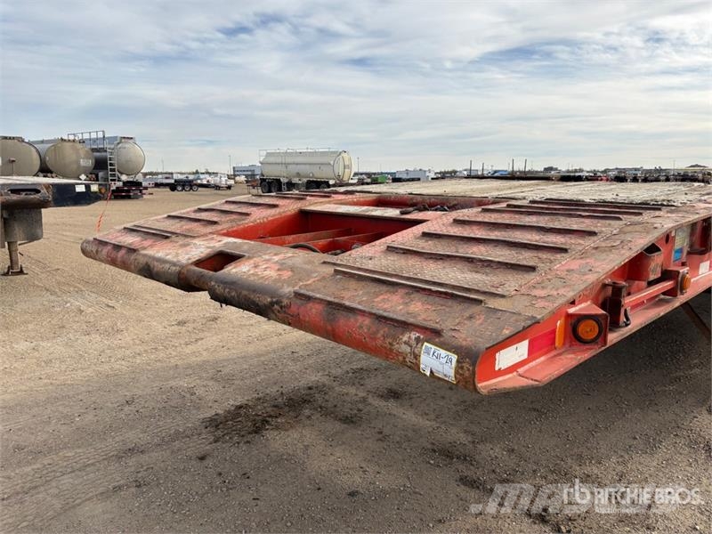 Doepker 40 ton 53 ft Tri/A Folding Neck Trailer Низкорамные прицепы