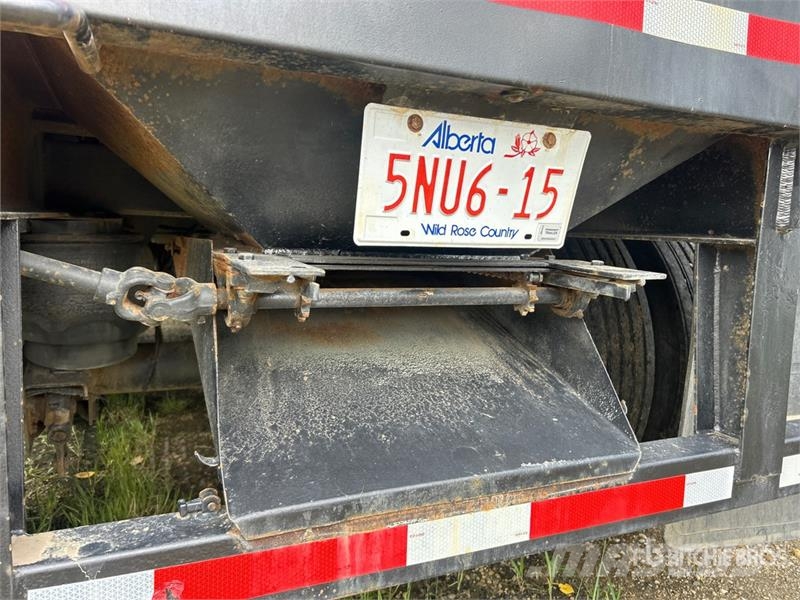 Doepker 42 ft Tri/A Grain Trailer Obilné návěsy