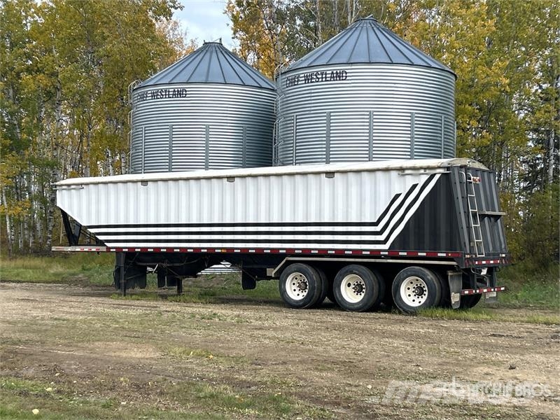 Doepker 42 ft Tri/A Grain Trailer Kornhengere