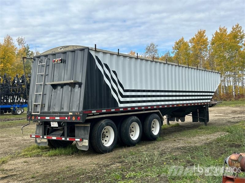 Doepker 42 ft Tri/A Grain Trailer Kornhengere