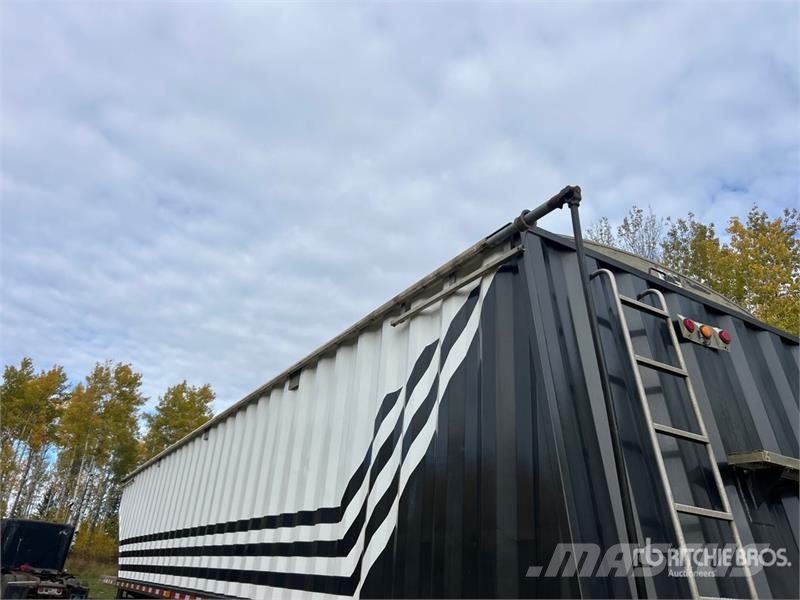 Doepker 42 ft Tri/A Grain Trailer Kornhengere