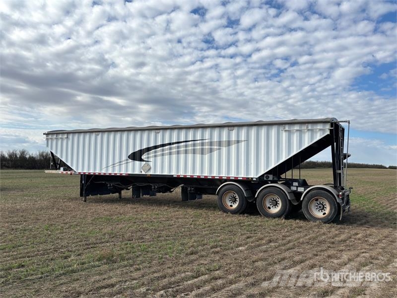 Doepker 45 ft Tri/A Grain Trailer Kornhengere
