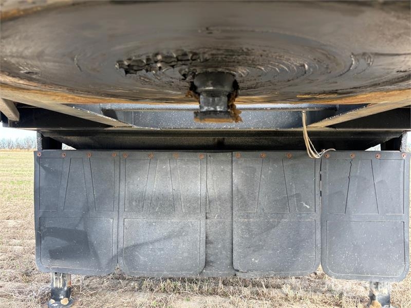 Doepker 45 ft Tri/A Grain Trailer Kornhengere