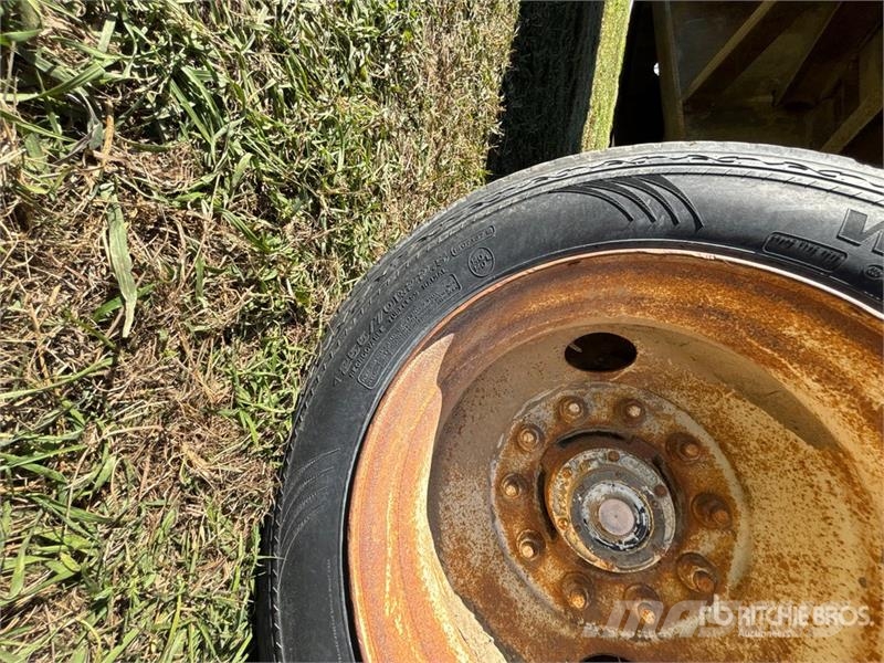 Doepker 48 ft T/A Sprayer Tender Trailer Maszyny rolnicze - Inne