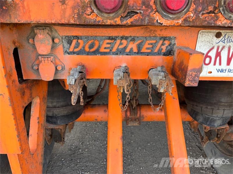 Doepker 48 ft Tri/A Flatbed Oilfield Trailer Zařízení pro zpracování