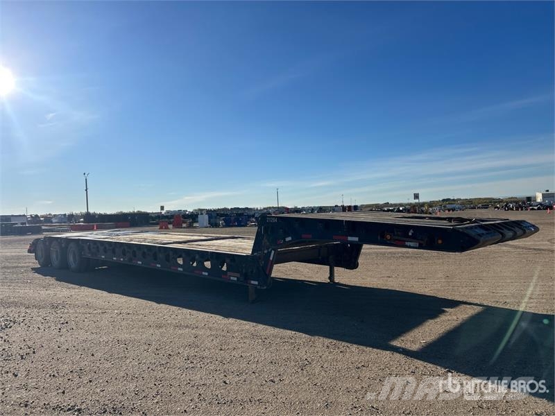 Doepker 50 ft Tri/A Folding Neck Trailer Plataformas bajas