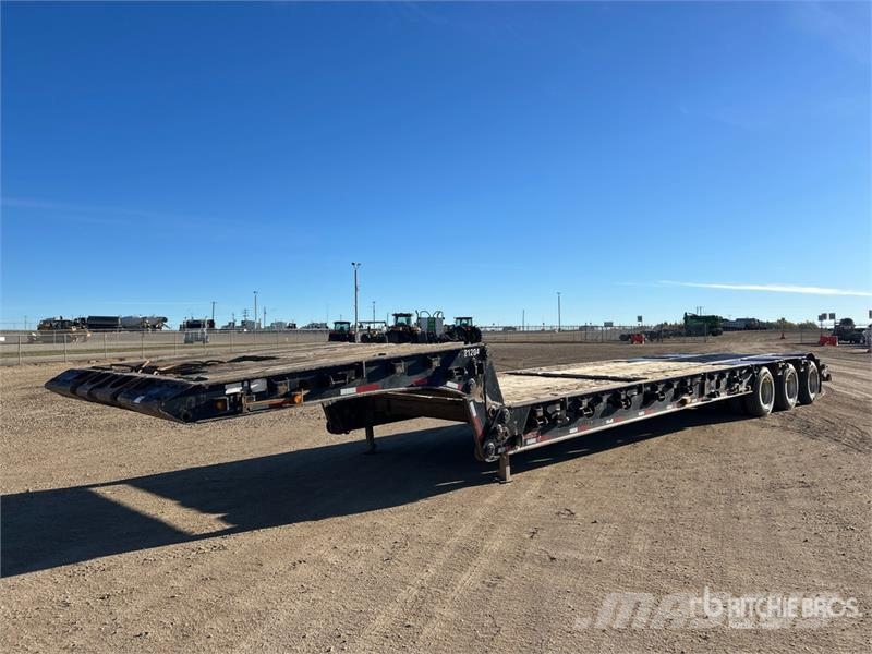 Doepker 50 ft Tri/A Folding Neck Trailer Plataformas bajas