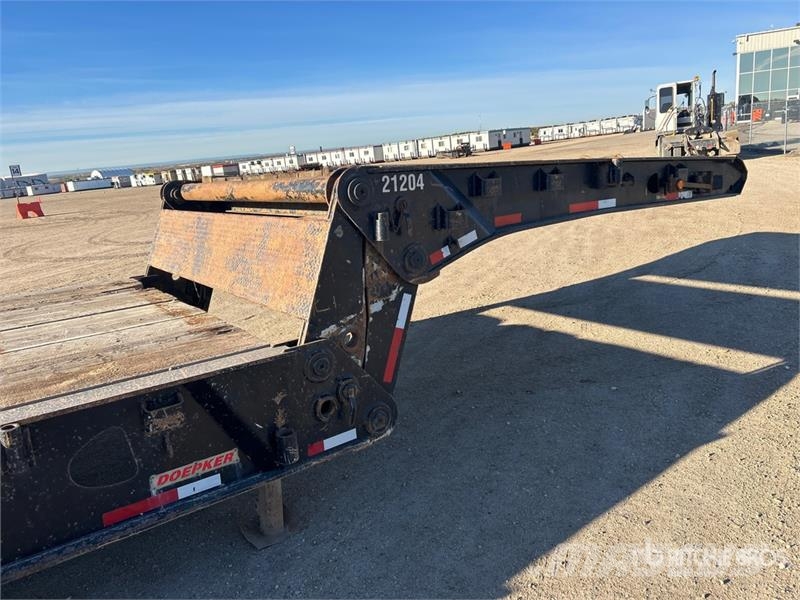Doepker 50 ft Tri/A Folding Neck Trailer Plataformas bajas
