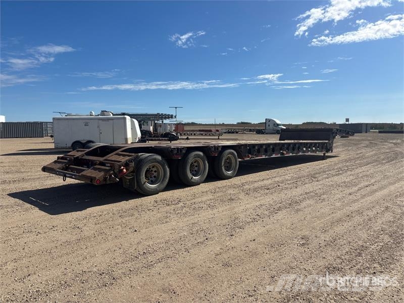 Doepker 50 ft Tri/A Folding Neck Trailer Nízko rámové nákladné automobily