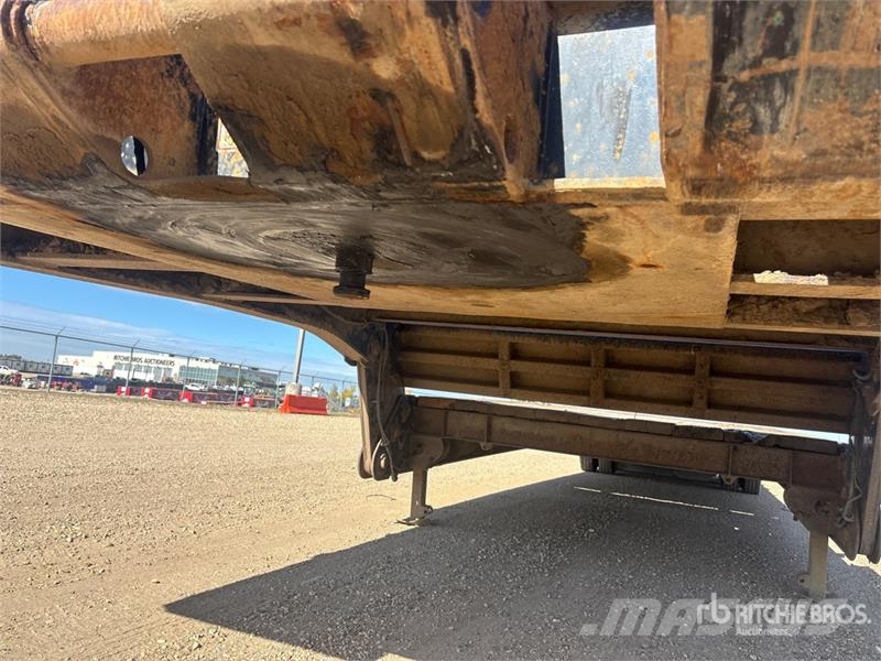 Doepker 50 ft Tri/A Folding Neck Trailer Nízko rámové nákladné automobily