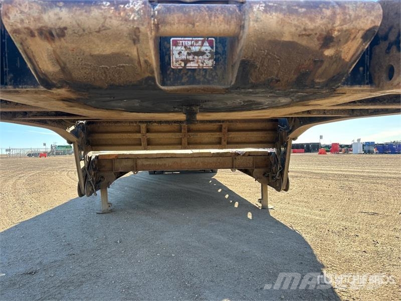 Doepker 50 ft Tri/A Folding Neck Trailer Plataformas bajas
