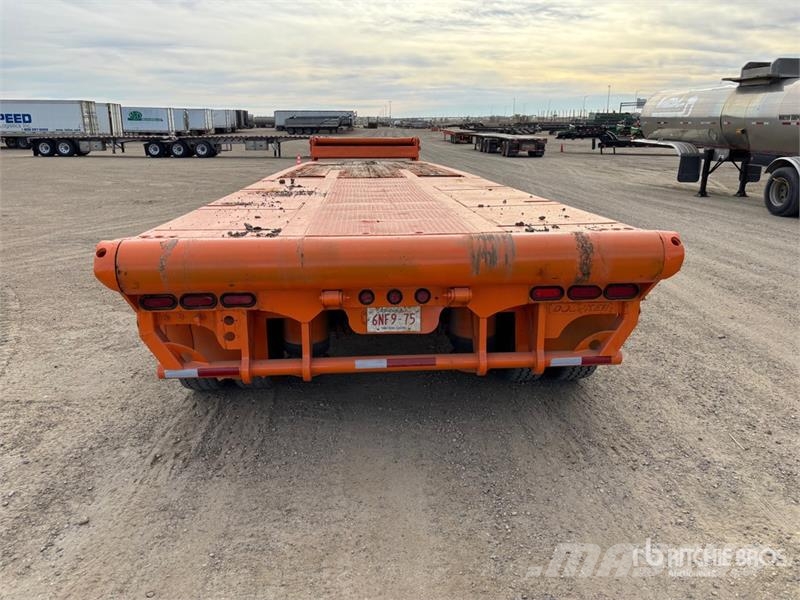 Doepker 50 ton 52 ft Tri/A Folding Neck Trailer Низкорамные прицепы