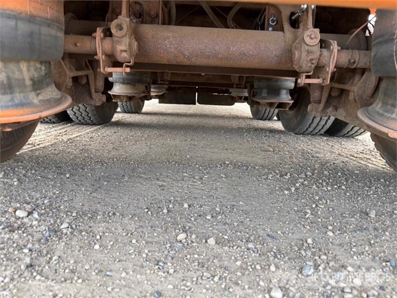 Doepker 50 ton 52 ft Tri/A Folding Neck Trailer Низкорамные прицепы