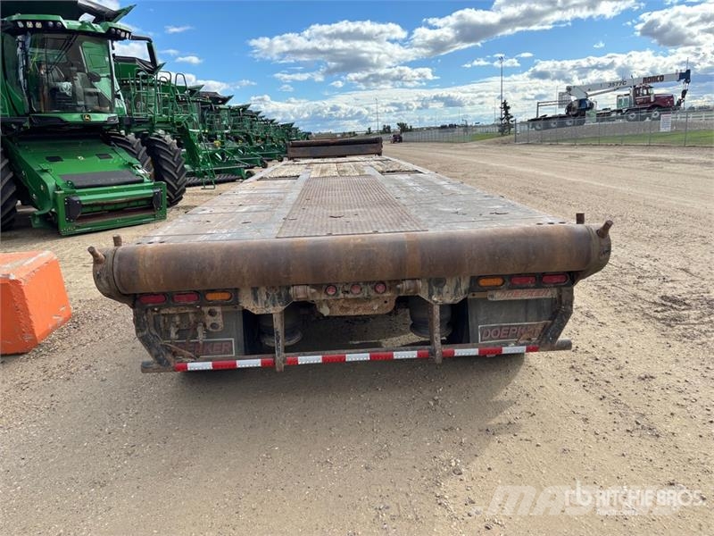 Doepker 52 ft Tri/A Folding Neck Trailer Низкорамные прицепы