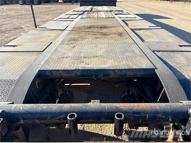 Doepker 52 ft Tri/A Folding Neck Trailer Blokvogn