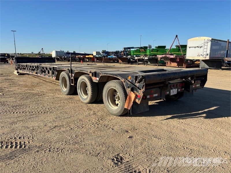 Doepker 52 ft Tri/A Folding Neck Trailer Blokvogn