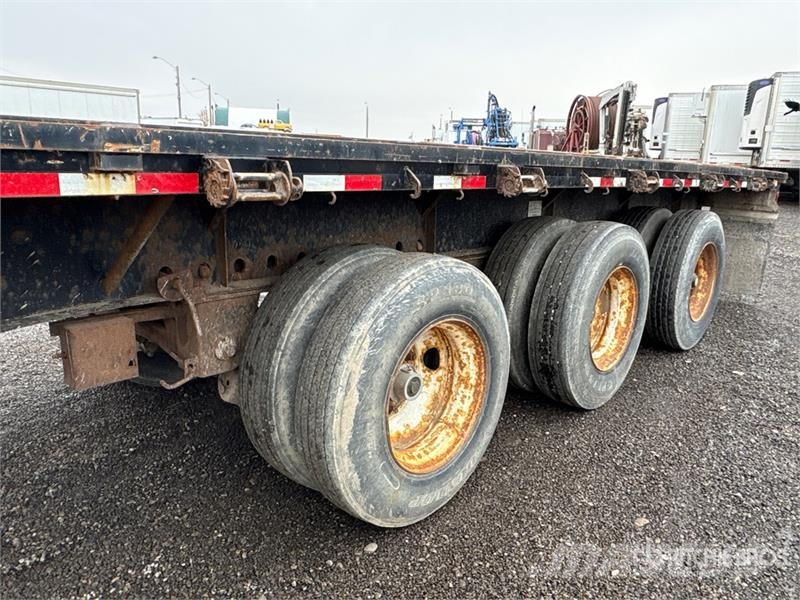 Doepker 53 ft Tri/A Flatbed Trailer Flatbed/Dropside trailers