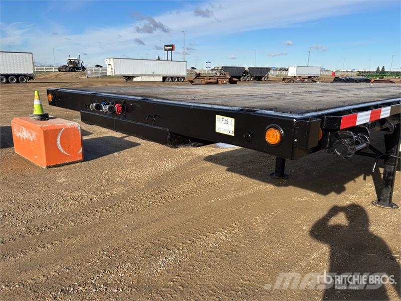 Doepker 53 ft Tri/A Flatbed Trailer Plato/keson prikolice