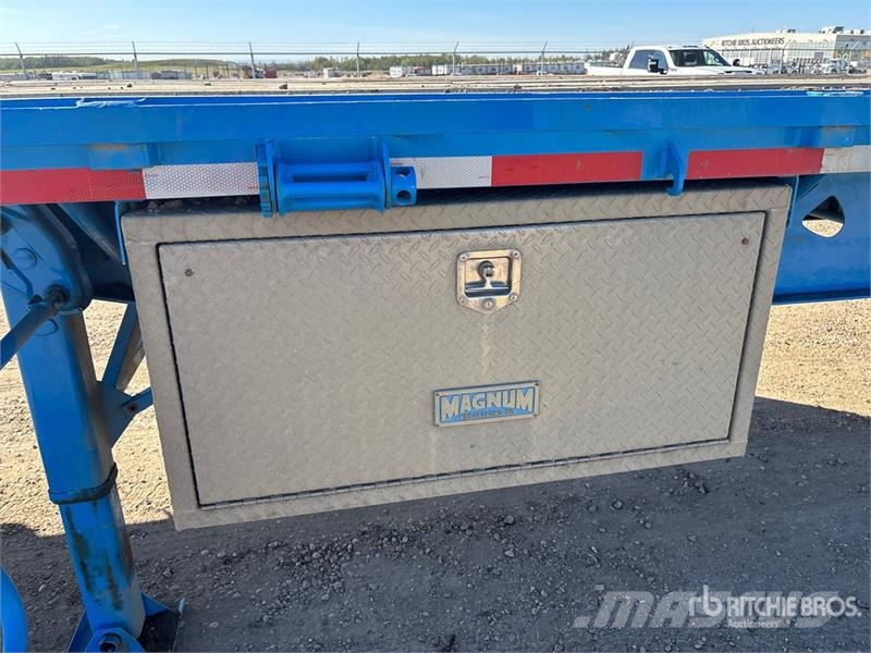 Doepker 53 ft Tri/A Flatbed Trailer Remorque ridelle