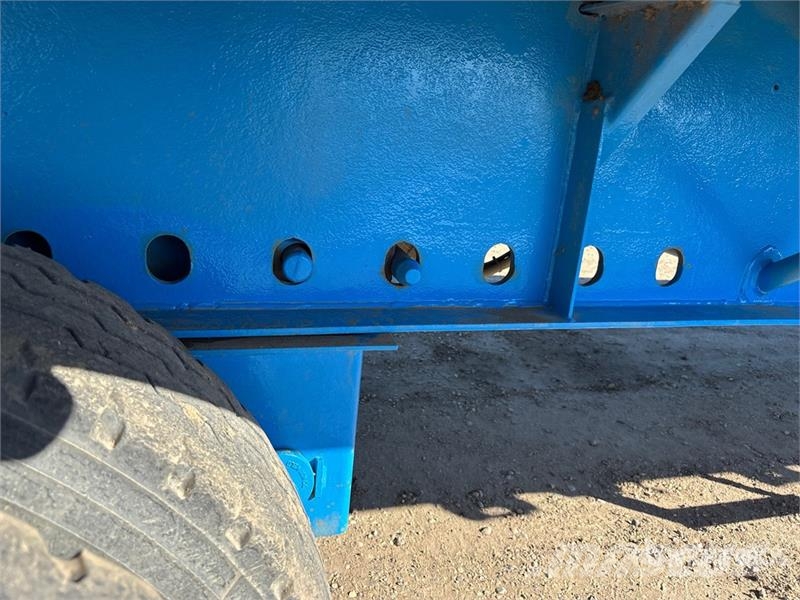 Doepker 53 ft Tri/A Flatbed Trailer Remorque ridelle