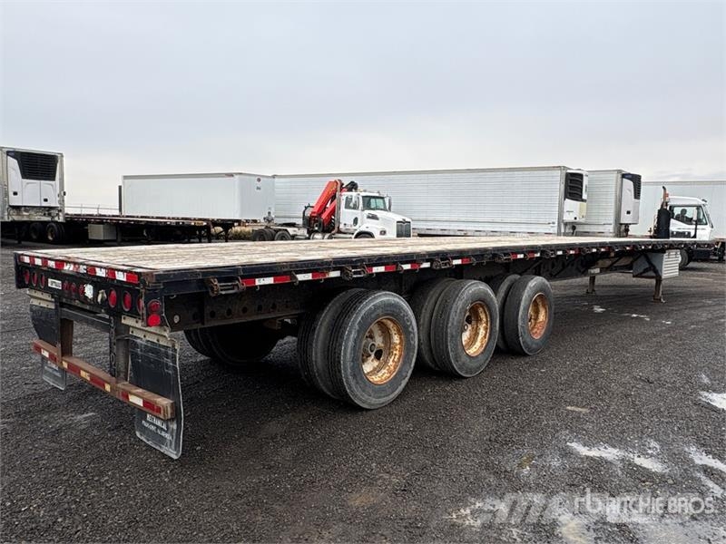 Doepker 53 ft Tri/A Flatbed Trailer Flatbed/Dropside trailers