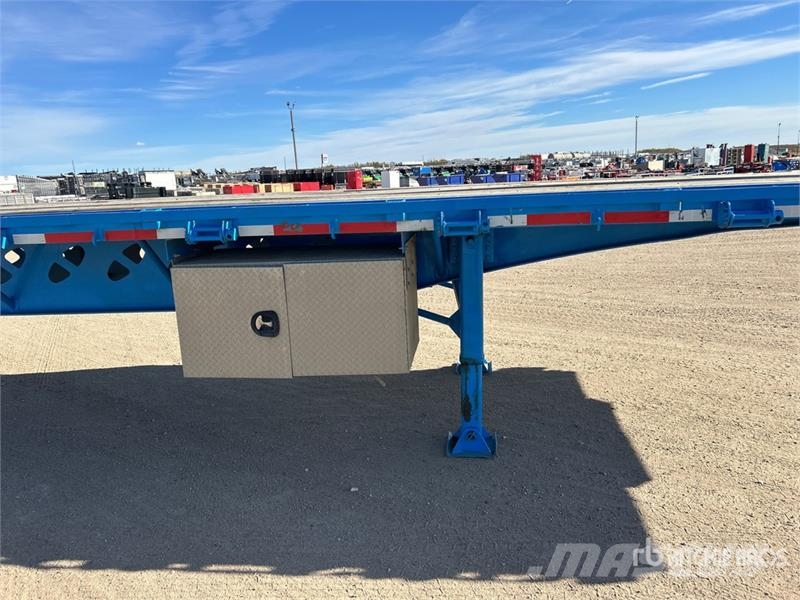 Doepker 53 ft Tri/A Flatbed Trailer Remolques de cama baja