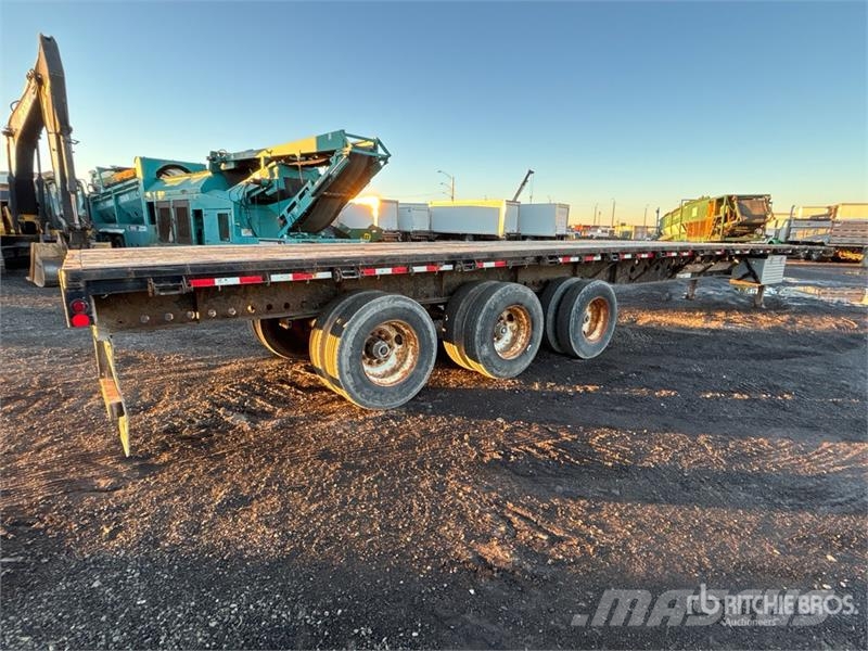 Doepker 53 ft Tri/A Flatbed Trailer Pritschenanhänger