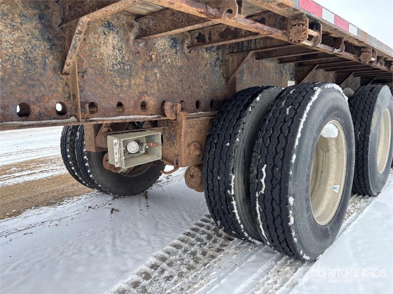 Doepker 53 ft Tri/A Flatbed Trailer مقطوروات مسطحة/مفصلية الجوانب