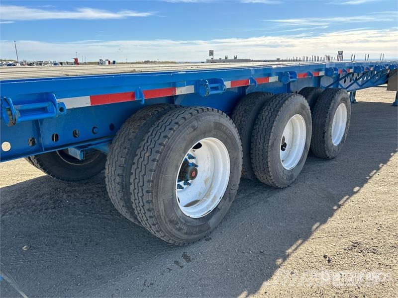 Doepker 53 ft Tri/A Flatbed Trailer Remolques de cama baja