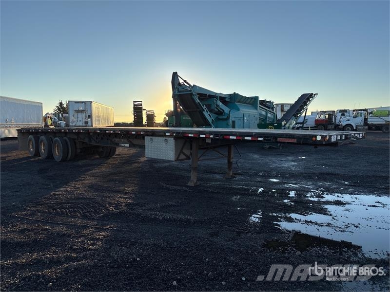 Doepker 53 ft Tri/A Flatbed Trailer Pritschenanhänger