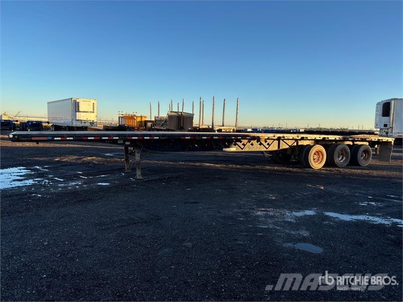 Doepker 53 ft Tri/A Flatbed Trailer Pritschenanhänger
