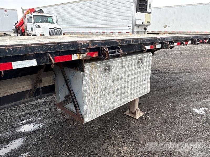 Doepker 53 ft Tri/A Flatbed Trailer Flatbed/Dropside trailers