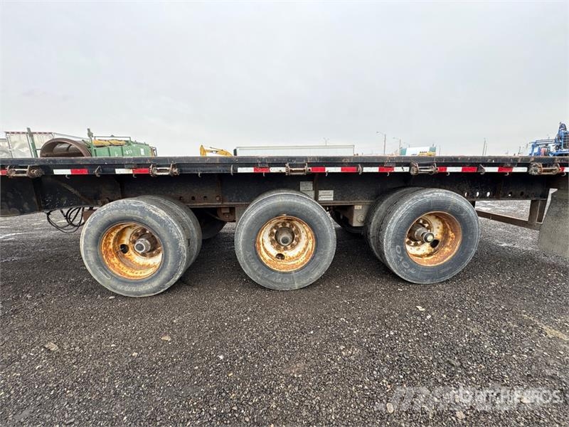 Doepker 53 ft Tri/A Flatbed Trailer Flatbed/Dropside trailers