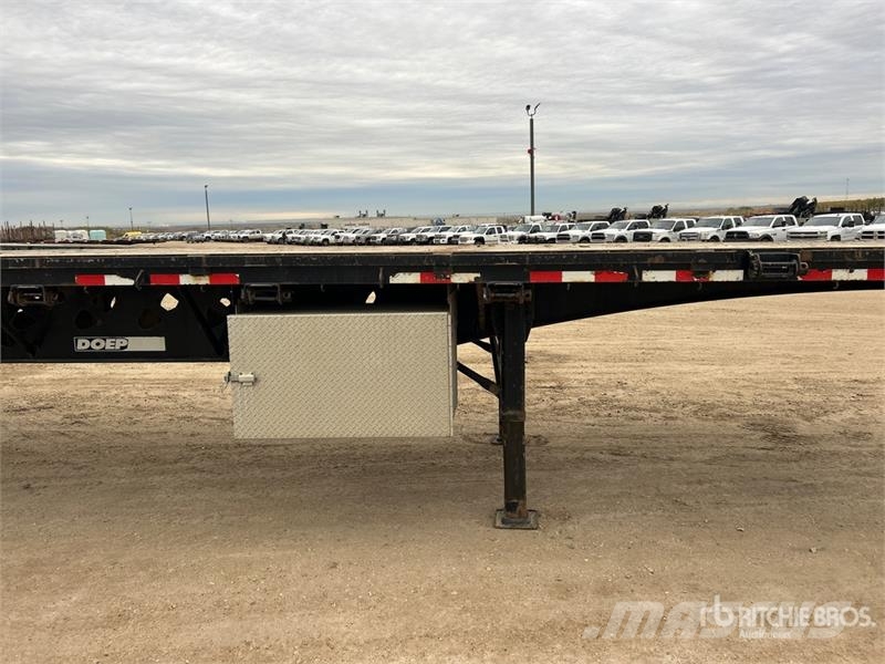 Doepker 53 ft Tri/A Flatbed Trailer Prikolice platforme/otvoreni sanduk