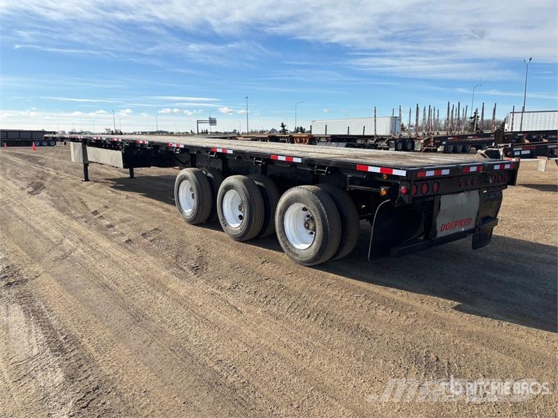 Doepker 53 ft Tri/A Flatbed Trailer Plato/keson prikolice