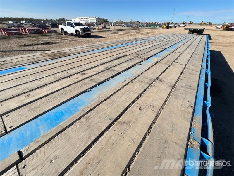 Doepker 53 ft Tri/A Flatbed Trailer Remorque ridelle