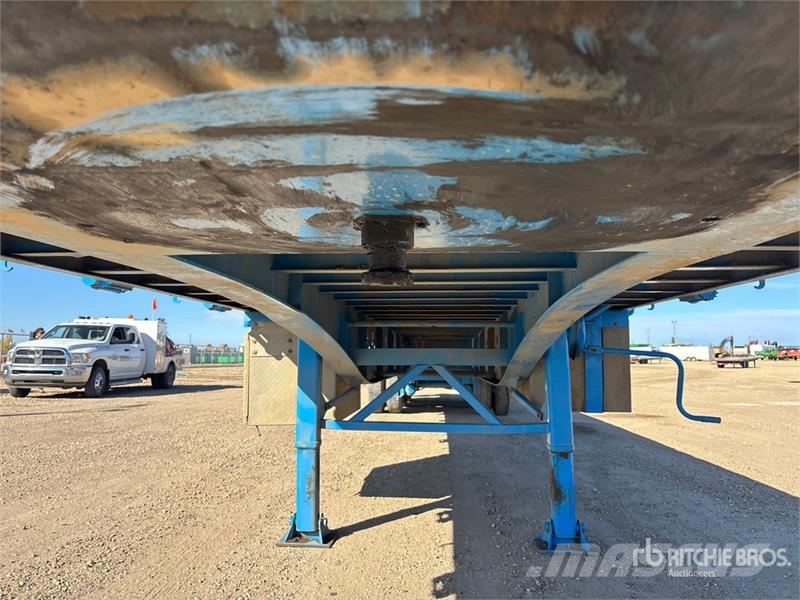 Doepker 53 ft Tri/A Flatbed Trailer Remorque ridelle