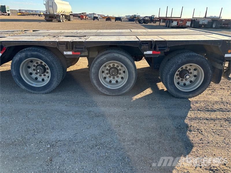 Doepker 53 ft Tri/A Folding Neck Trailer Низкорамные прицепы
