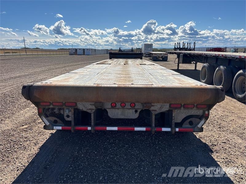 Doepker 53 ft Tri/A Folding Neck Trailer Низкорамные прицепы