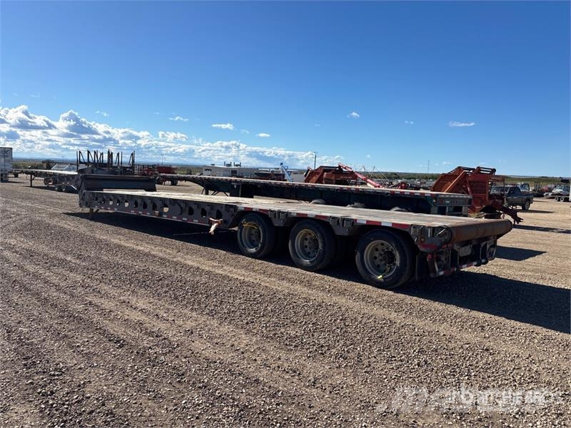 Doepker 53 ft Tri/A Folding Neck Trailer Низкорамные прицепы