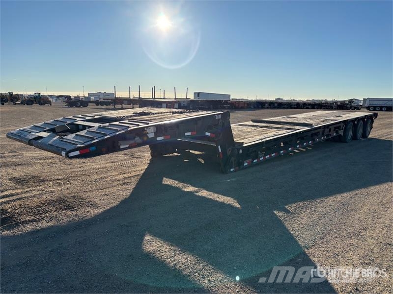 Doepker 53 ft Tri/A Folding Neck Trailer Низкорамные прицепы