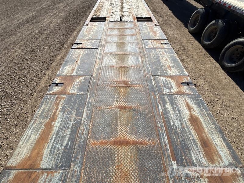 Doepker 53 ft Tri/A Folding Neck Trailer Низкорамные прицепы
