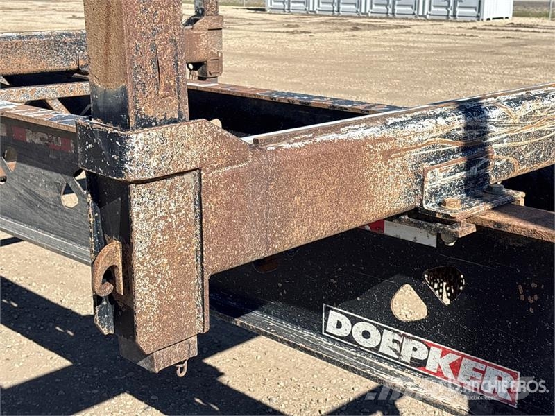 Doepker 53 ft Tri/A Hayrack Log Trailer За превоз на дървени трупи